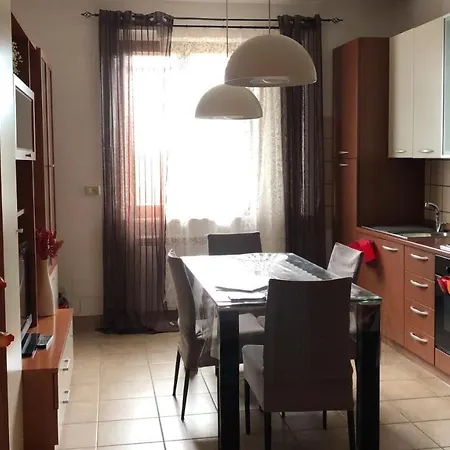 아파트 Locazione In Sita In Via Ponte Di Ferro 2 B 구알도카타네오