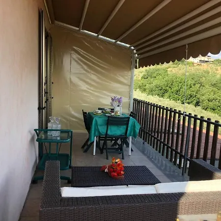 Locazione In Sita In Via Ponte Di Ferro 2 B 公寓 *