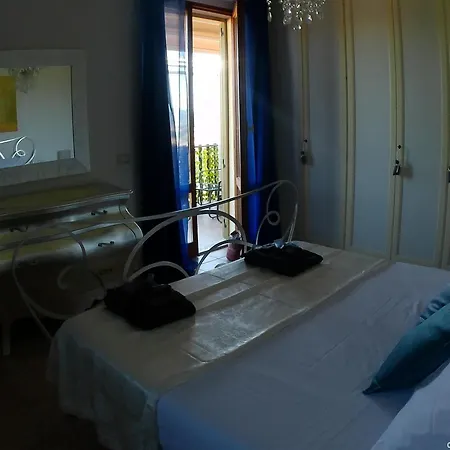 Locazione Turistica Spaccarotella Vista Su Apartment *
